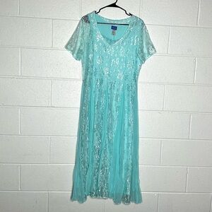 < Vintage Signature Collection by Vicki Wayne Blue Lace Dress >